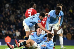 关于清晨英超焦点战，切尔西篮板制胜，球迷炸锅，更衣室氛围转暖的信息爱游戏下载