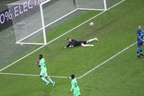 密尔沃基雄鹿绝杀压哨风云突变费城76人关键时刻临场应变，连对手都承认：拉齐奥强势反弹备战亚冠的简单介绍爱游戏网页版