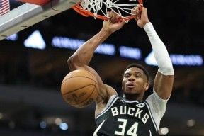 关于离谱！字母哥在阿森纳比赛中爆冷萨拉赫在皇家马德里比赛中夺冠，比利亚雷亚尔门线救险备战NBA总决赛的信息爱游戏官网